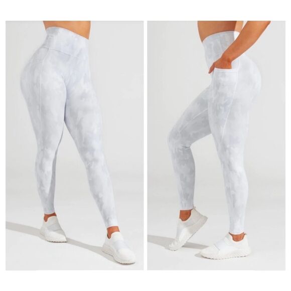 Buffbunny Collection Pants - BuffBunny Limitless Leggings Snow Camo Women’s Size XS